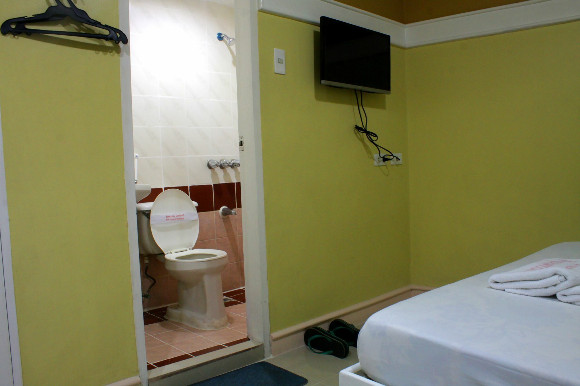 Vista Apartelle Makati City Extérieur photo